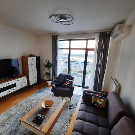 B-G Waterfront Apartment Белград Экстерьер фото